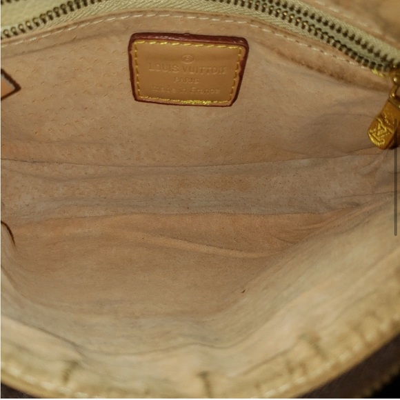 Louis Vuitton Vintage Mini Pouchette🤎 - Picture 6 of 13